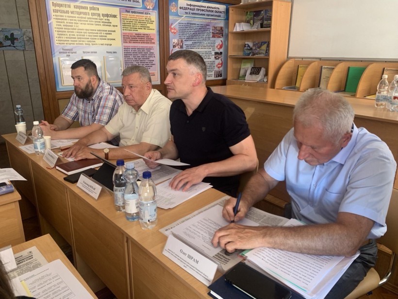 Керівництво Рівненської ОДА, Рівненської обласної ради, Федерації профспілок Рівненської області обговорюють актуальні питання