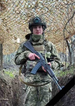 Валентин Лукін