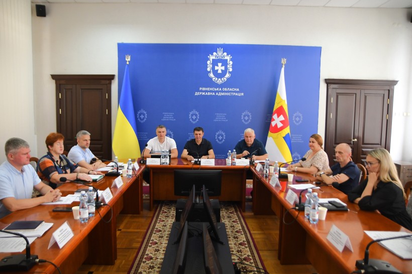 Учасники розширеного засідання Конгресу місцевих та регіональних влад