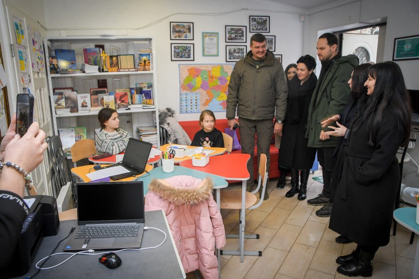 Фото з відвідування начальником Рівненської  ОВА О.Ковалем та начальником Луганської ОВА А. Лисогором ВПО