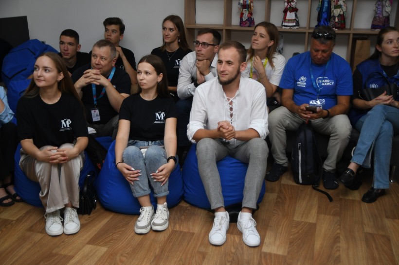Учасники відкриття простору