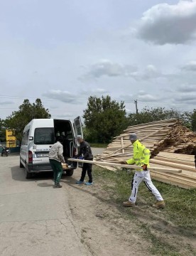 Волонтери з Рівненщини відновлюють будинки на Херсонщині