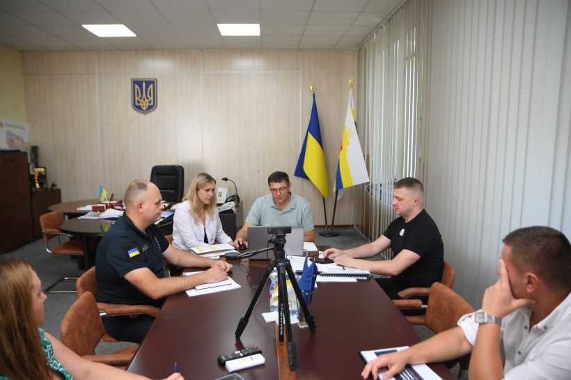 Учасники наради