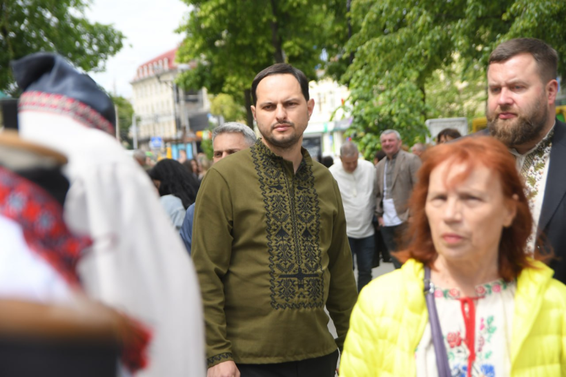 На фото - начальник Рівненської ОВА Олександр Коваль