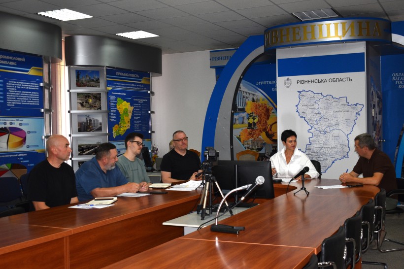 Нарада за участі заступниці голови Рівненської ОДА Людмили Шатковської та представників енергетичної галузі