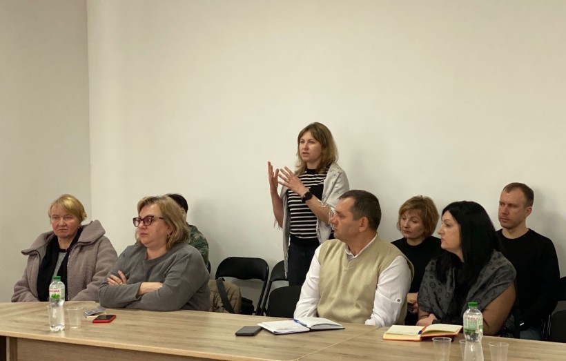 На Сарненщині консультували ветеранів та відповідали на суспільні запити