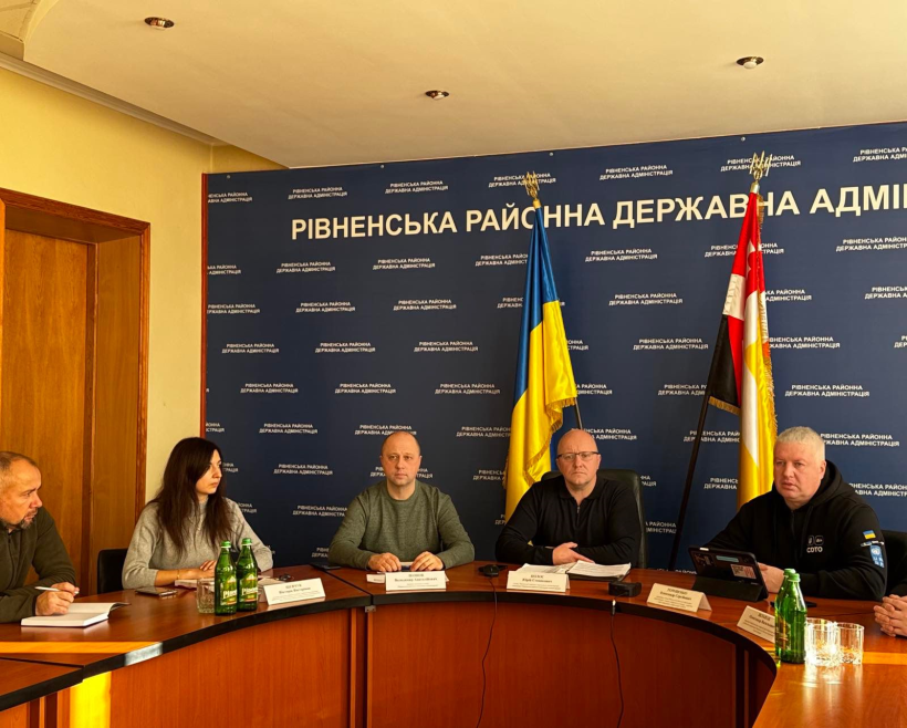 Рівненський район