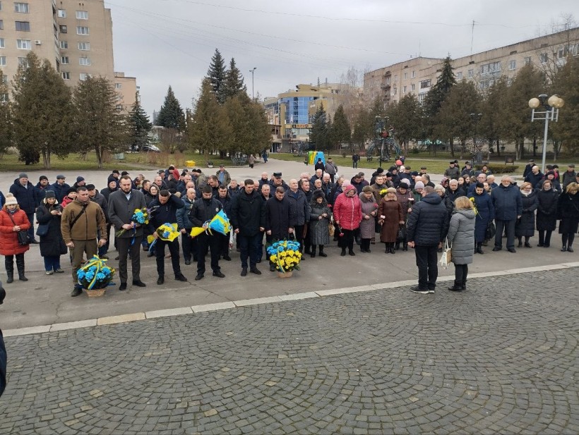 Фото з вшанування пам’яті воїнів, загиблих у локальних війнах