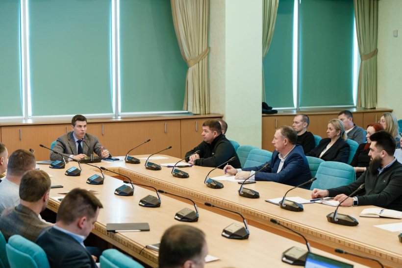 Учасники наради