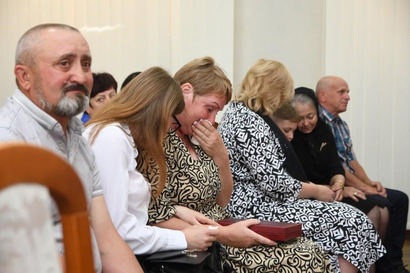 Родинам загиблих військових з Рівненщини вручили президентські нагороди