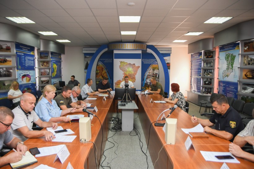 Учасники наради