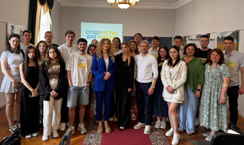 Учасники стратегічної сесії