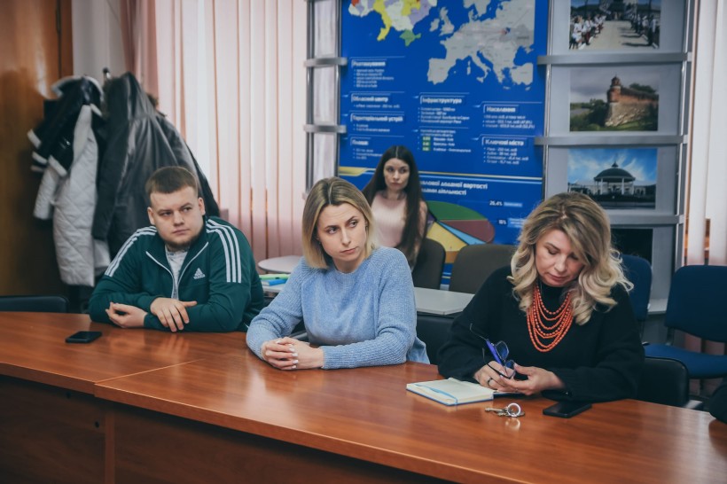 Фото з навчання для медійників щодо ментального здоров’я