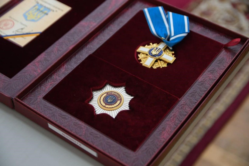 Родинам загиблих військових з Рівненщини вручили президентські нагороди