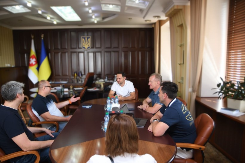 Учасники зустрічі