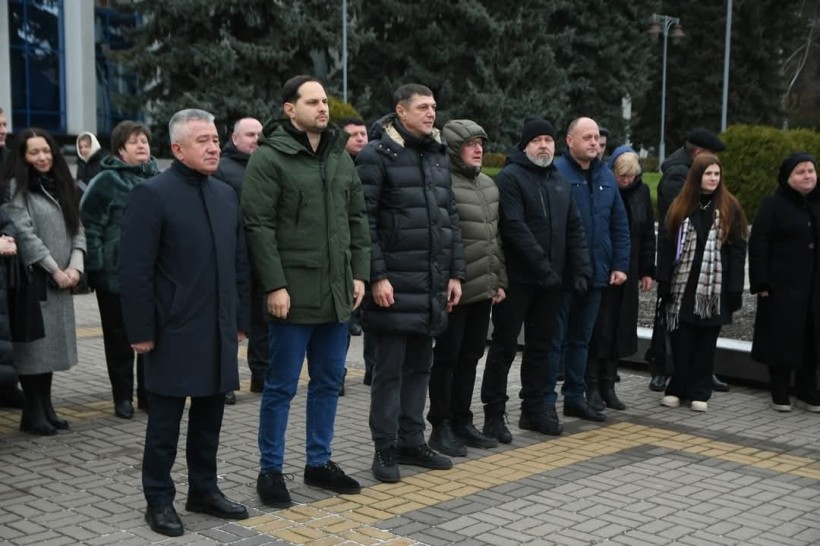 Ще 6 громад Рівненщини отримали шкільні автобуси