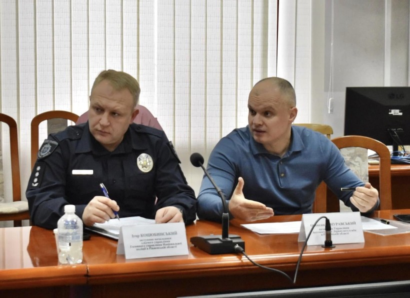 Учасники засідання робочої групи «Прозорість і підзвітність»