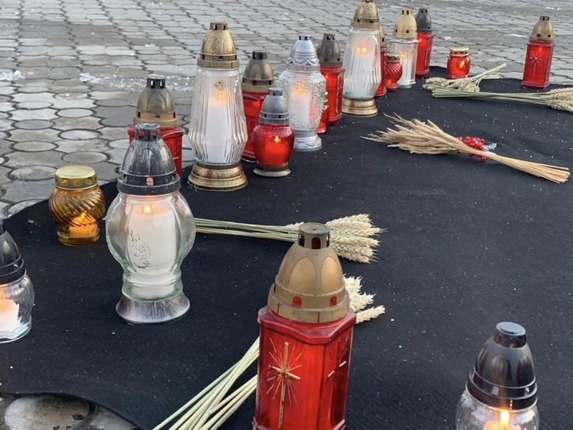На Рівненщині вшанували пам’ять загиблих від голодоморів