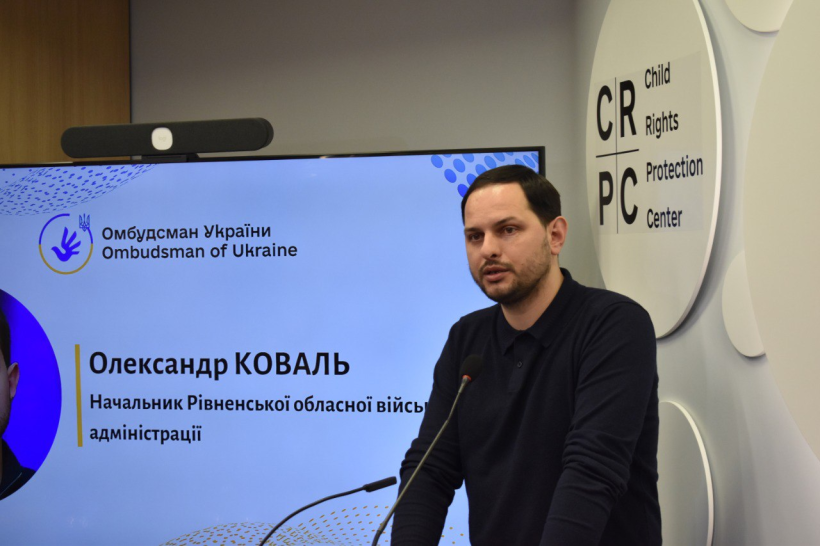 Начальник ОВА О.Коваль під час відкриття Центру захисту прав дитини