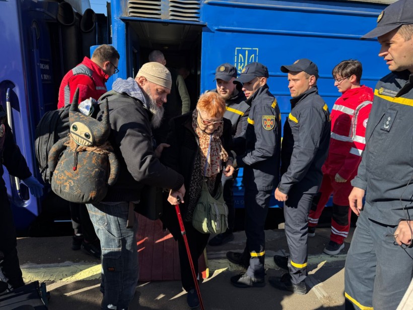 Прибуття евакуйованих
