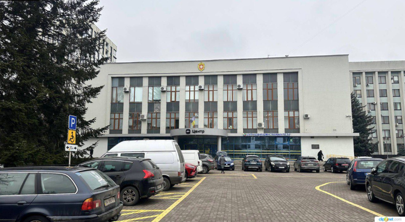 Приміщення ЦНАПУ, де облаштовано безбарєрний доїзд та підхід
