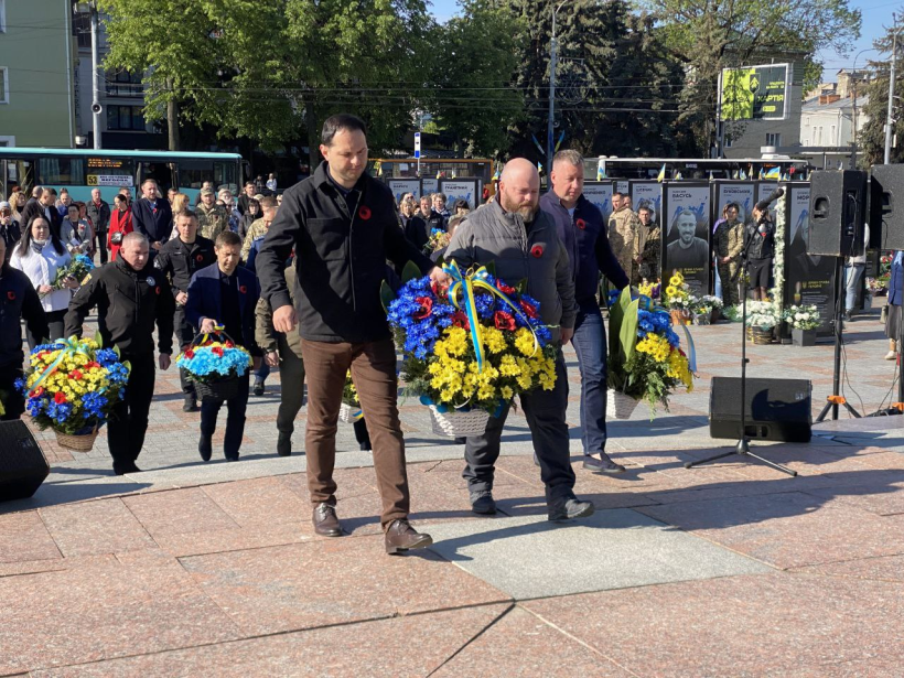 Керівники органів державної влади і місцевого самоврядування Рівненщини вшанували пам’ять загиблих у Другій світовій війні