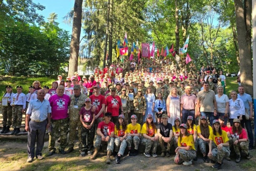 Керівництво Рівненської ОДА, організатори та учасники гри