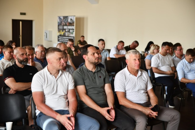 Керівництво області та представники агробізнесу під час засідання Клубу Рівненського Агробізнесу