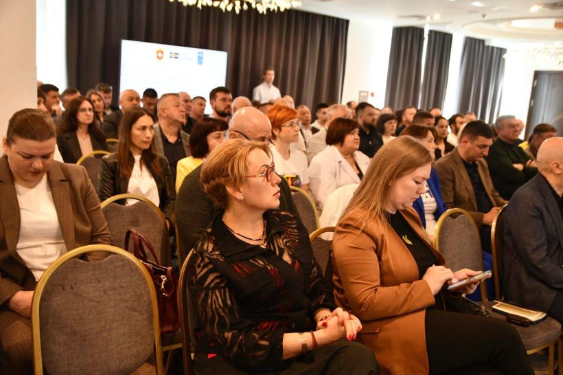 учасники регіональної конференції