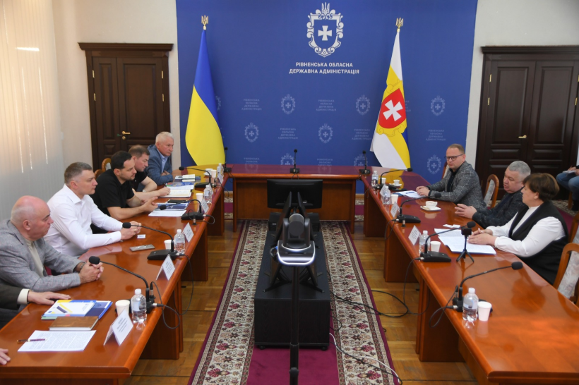 Учасники зустрічі