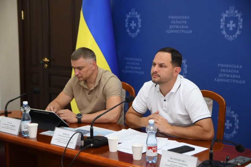 Учасники наради
