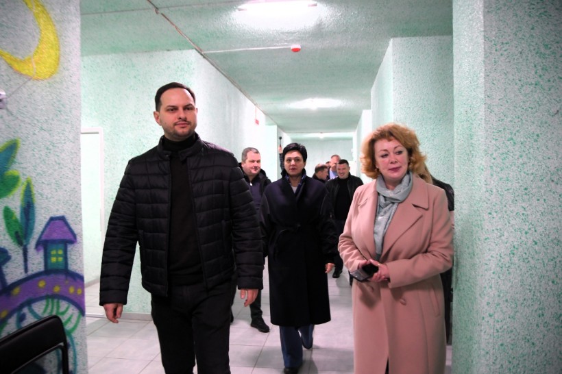 Фото з відкриття укриття