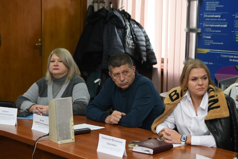 Учасники засідання координаційної ради з питань протидії ВІЛ-інфекції/СНІДу та туберкульозу