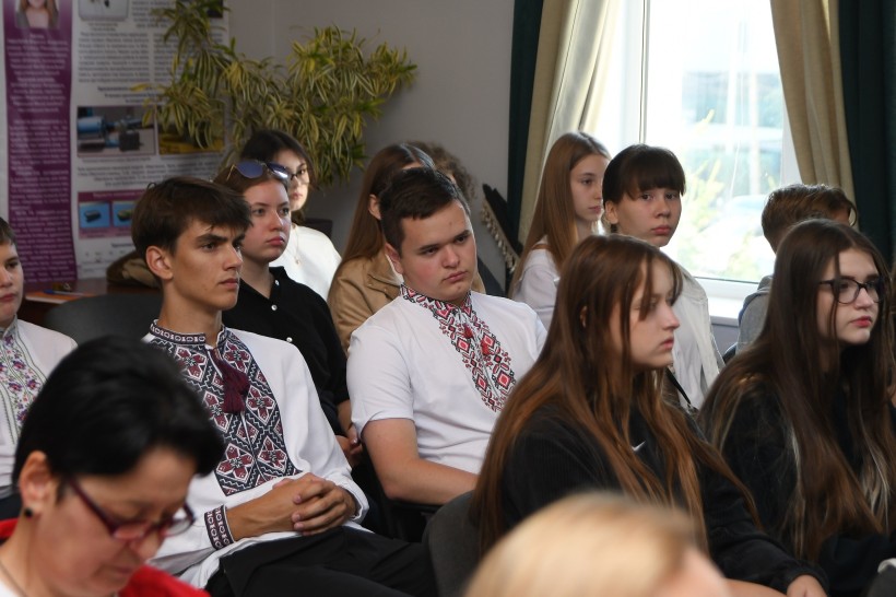 На Рівненщині вітали юних науковців