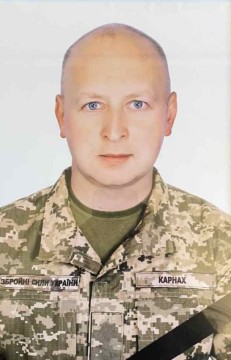 На фото - Павло Карнах
