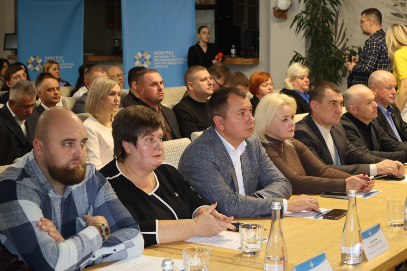На Рівненщині обговорили шляхи розвитку сімейних форм виховання дітей