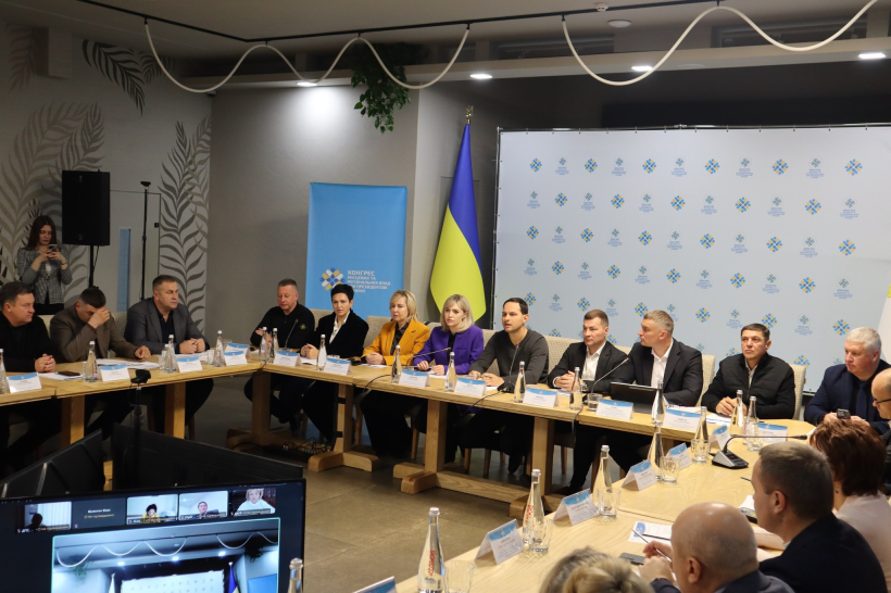 На Рівненщині обговорили шляхи розвитку сімейних форм виховання дітей