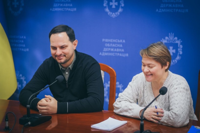 Фото з онлайн-зустрічі начальника Рівненської ОВА О.Коваля з маршалком Вармінсько-Мазурського воєводства Марчіном Кухчінським та віце-маршалком М.Сичем
