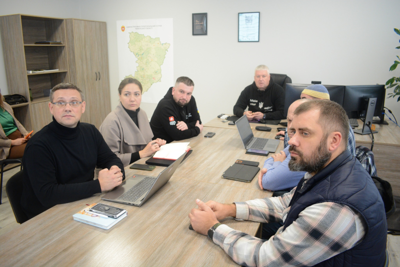 Робочу нараду провів заступник голови ОДА з питань цифрового розвитку, цифрових трансформацій і цифровізації (CDTO) Олександр Терещенко.