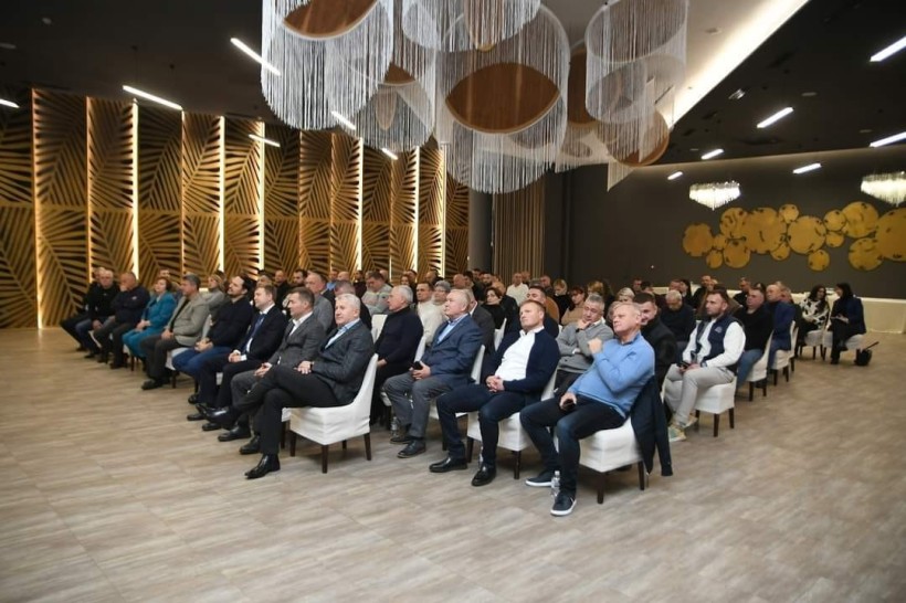Учасники засідання