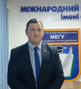 Володимир Старжець