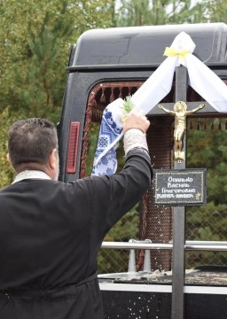 Хрест на могилу Василя Опалька