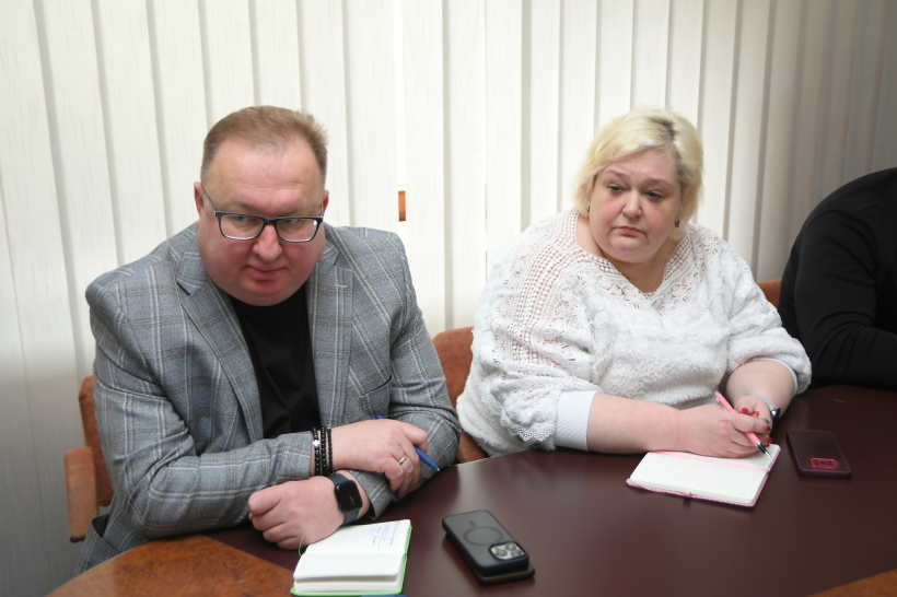 Учасники наради
