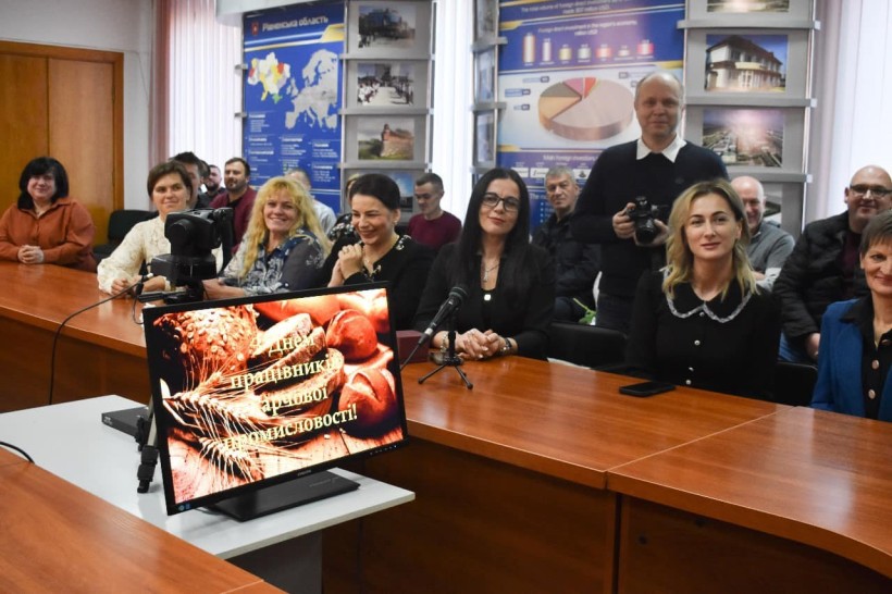 Харчовиків Рівненщини привітали із професійним святом