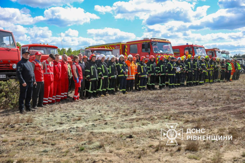 Пожежно-тактичні навчання з ліквідації лісових пожеж на Сарненщині