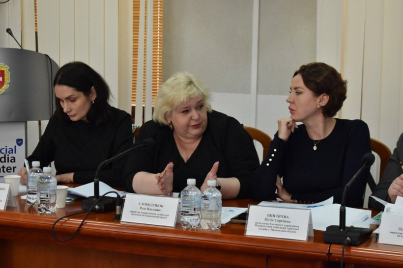Учасники зустрічі