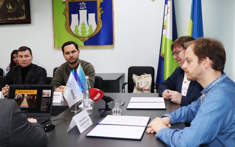 Фото з відкриття Центру психічного здоров’я у м.Вараш