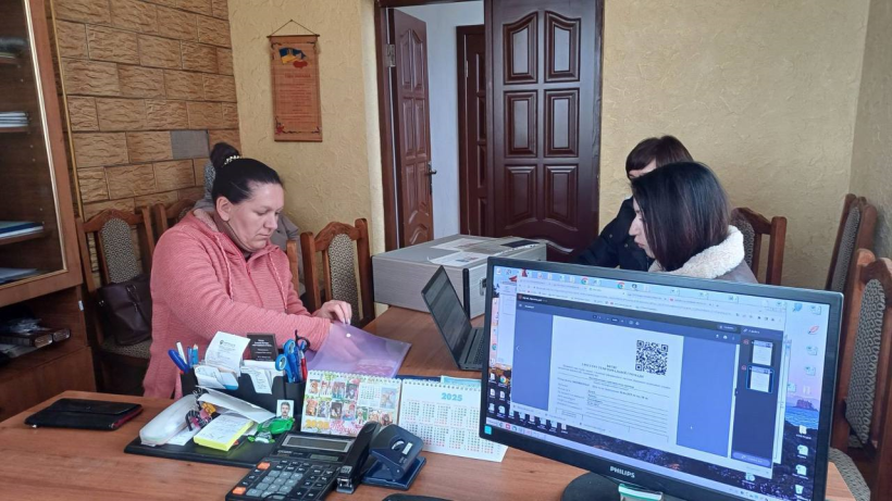 ЦНАПи надають адмінпослуги у громадах області у форматі виїзного обслуговування за допомогою спеціального цифрового обладнання - «мобільних кейсів»