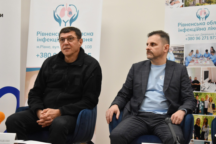 Перший заступник голови Рівненської ОДА Сергій Подолін та головний санітарний лікар області Роман Сафонов