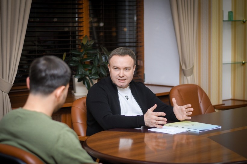 На фото - начальник ОВА О.Коваль та представник Уповноваженого ВРУ з прав людини у Рівненській області О.Корнійчук